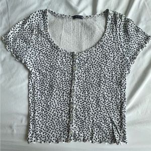 Brandy Melville Floral Zelly Top